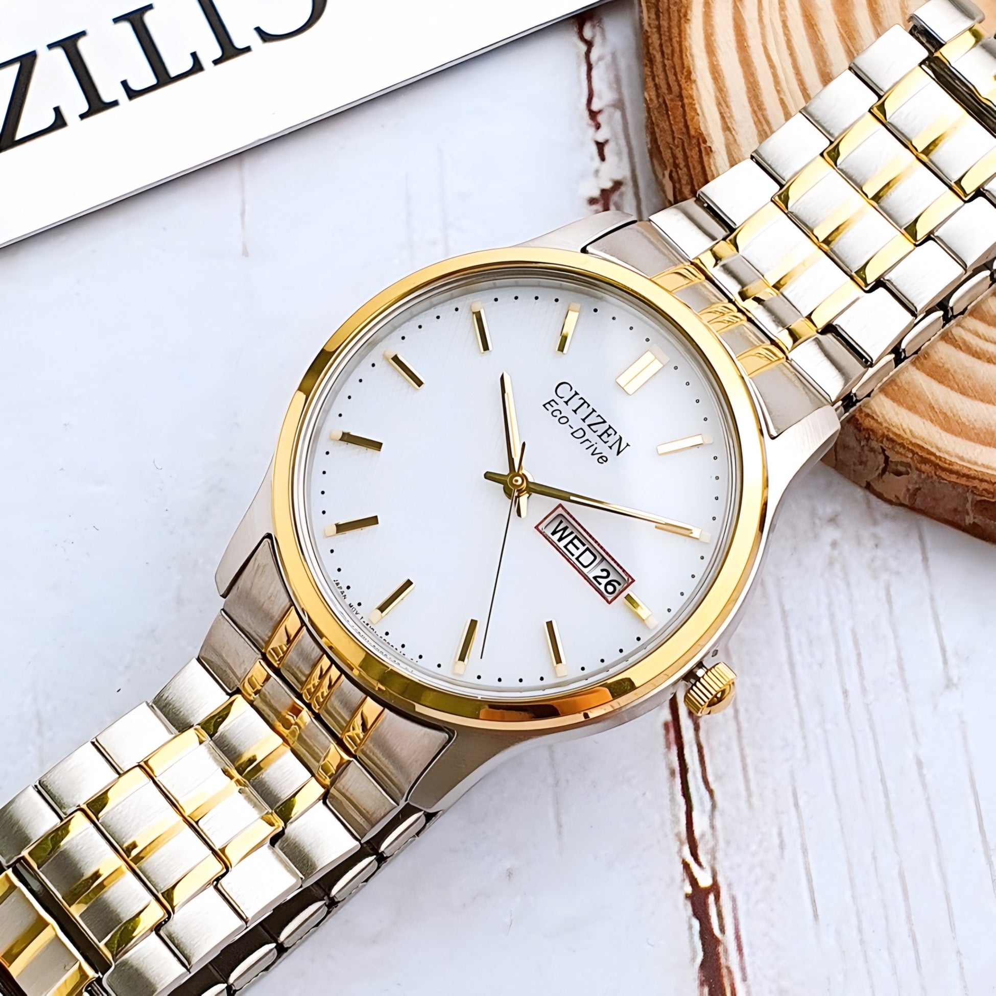 Reloj Citizen Bicolor Eco-Drive BM8454-93A Hombre