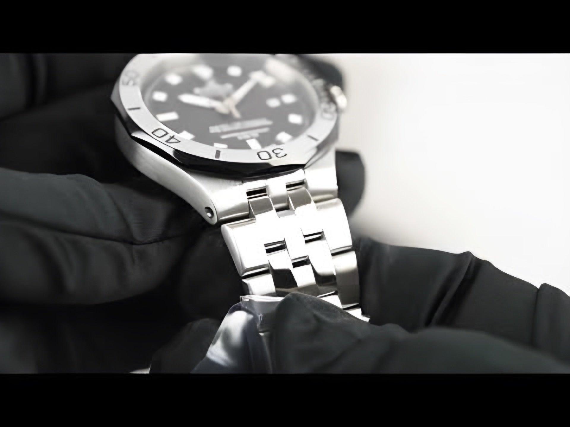 Reloj Edox Delfin The Original Date Hombre