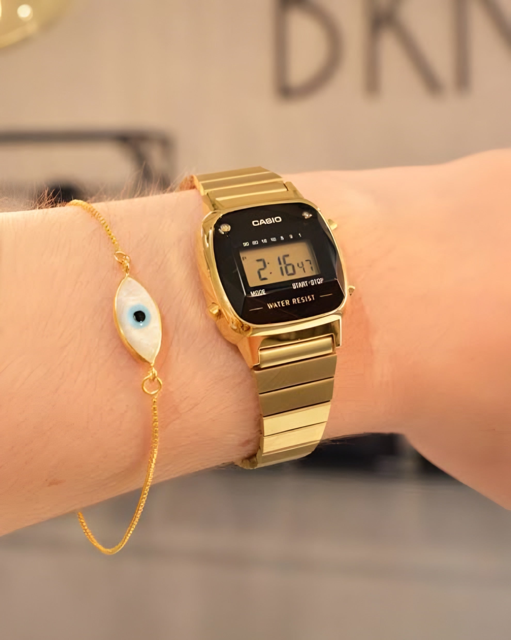 Reloj Casio LA670WGAD-1DF Dorado Mujer