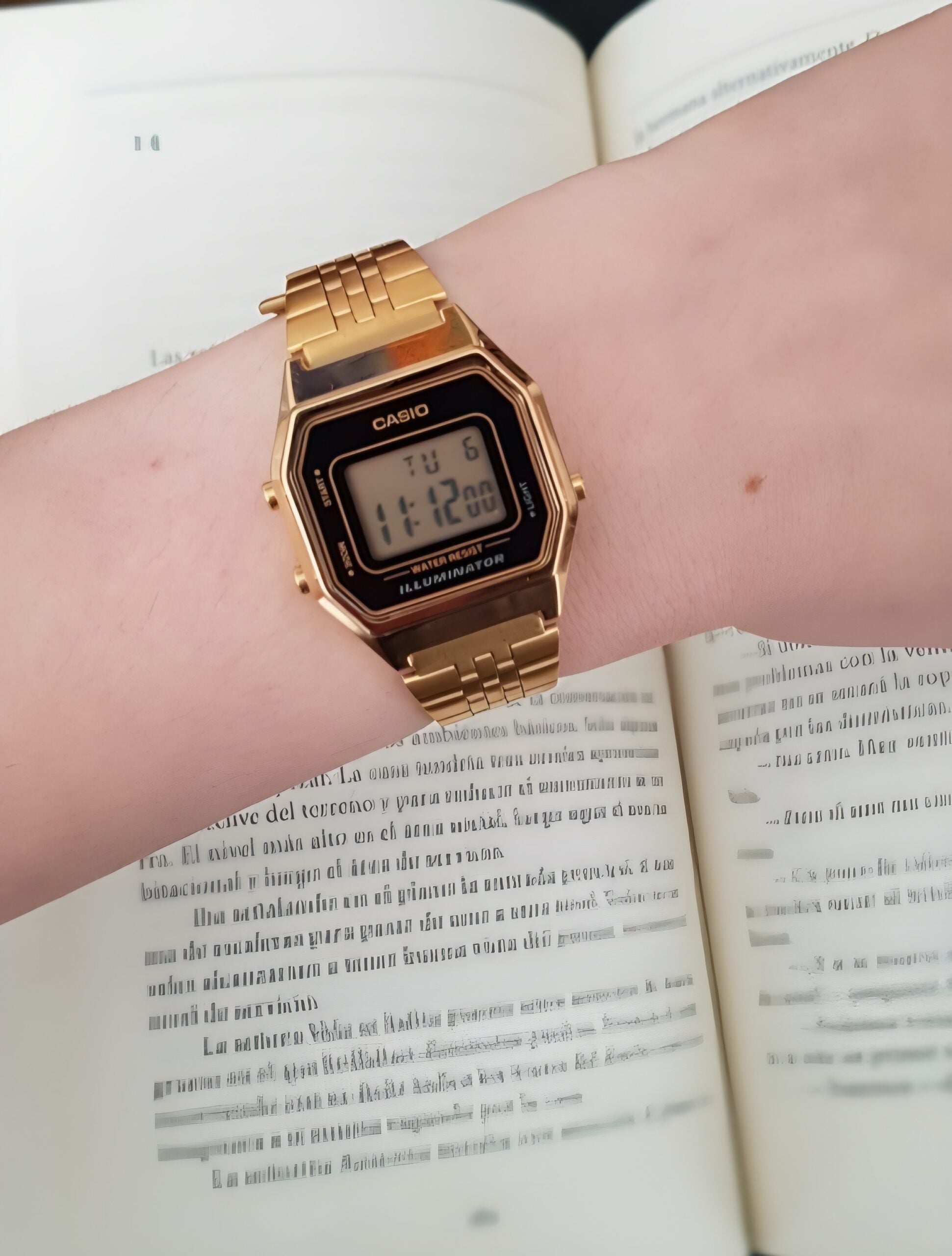 Reloj Casio LA-680WGA-1BDF Dorado Mujer