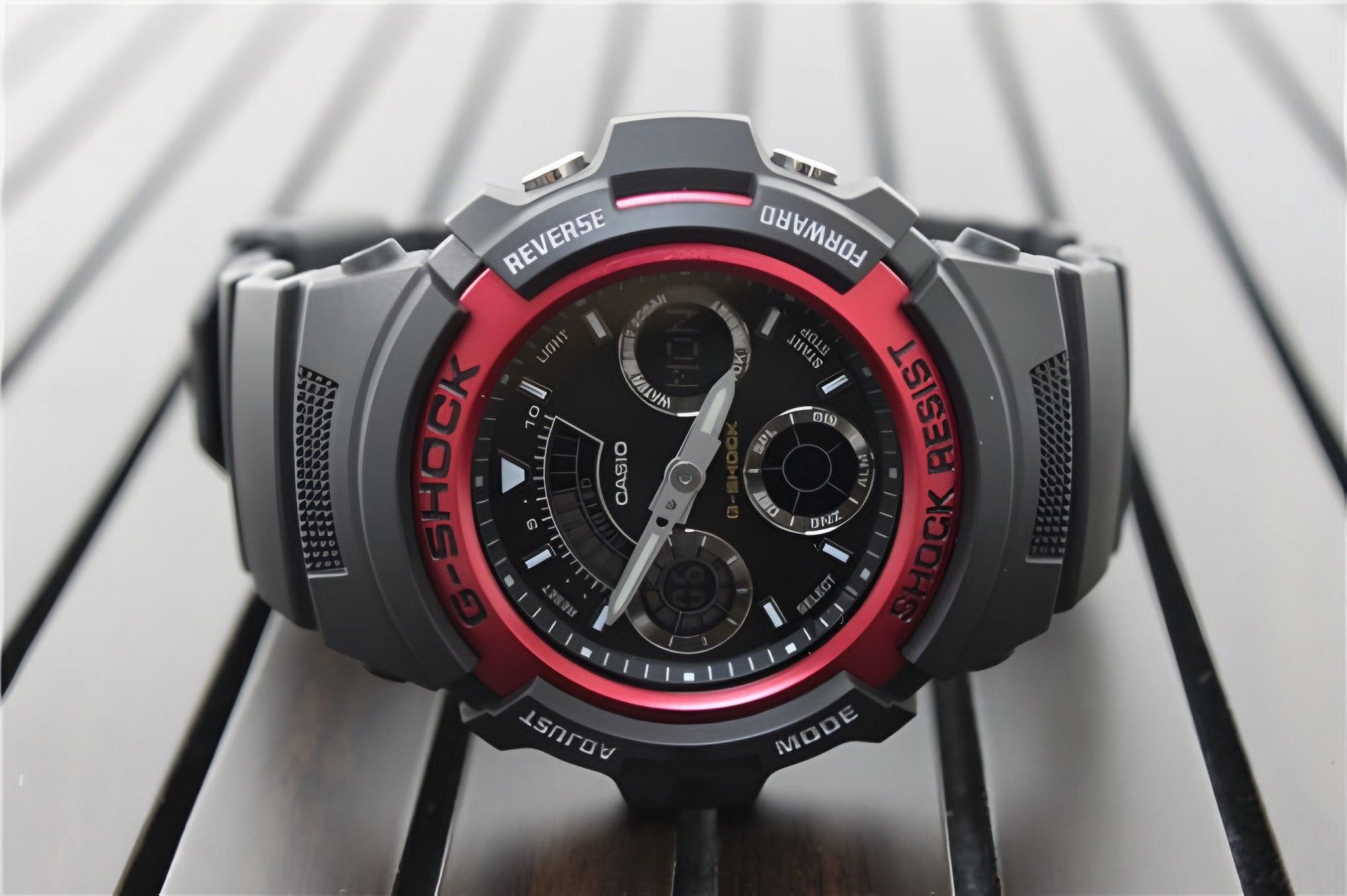 Reloj Casio G-Shock AW-591-4ADR Unisex – Análogo Digital 200m