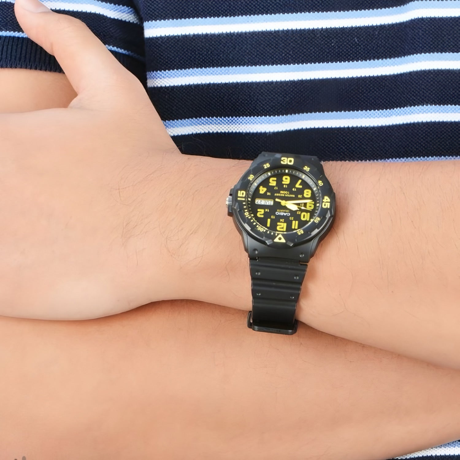 Reloj Casio Analogo Negro Hombre MRW-200H-9BVDF